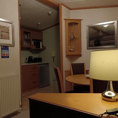 Lovely 3 Bedroom 8 Berth Caravan In Rhyl Kültér fotó