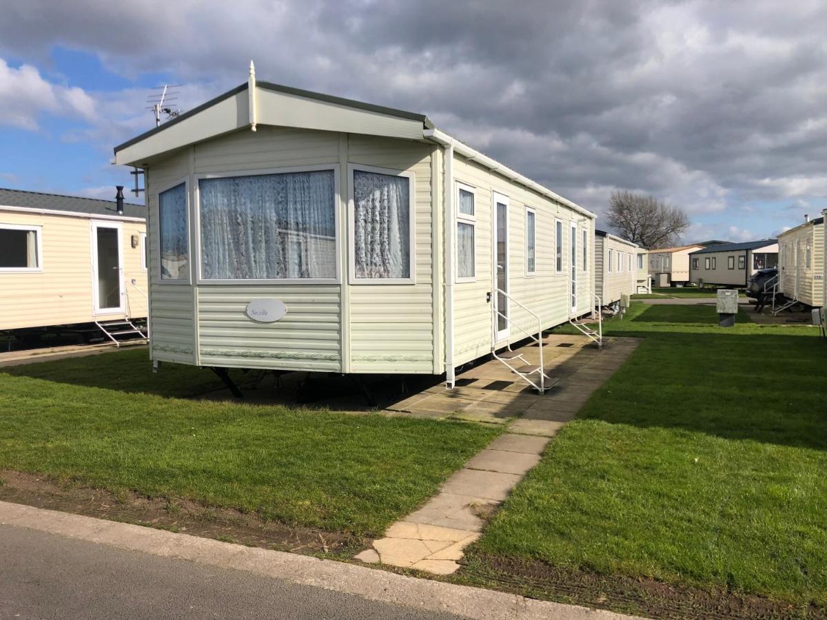 Lovely 3 Bedroom 8 Berth Caravan In Rhyl Kültér fotó